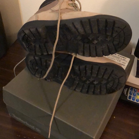 TIMBERLANDS BOOTS - Picture 4 of 4